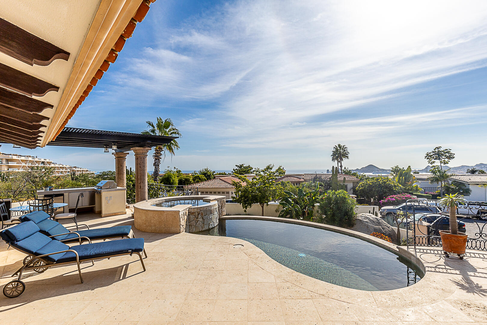 Estate Investment in Cabo Houses