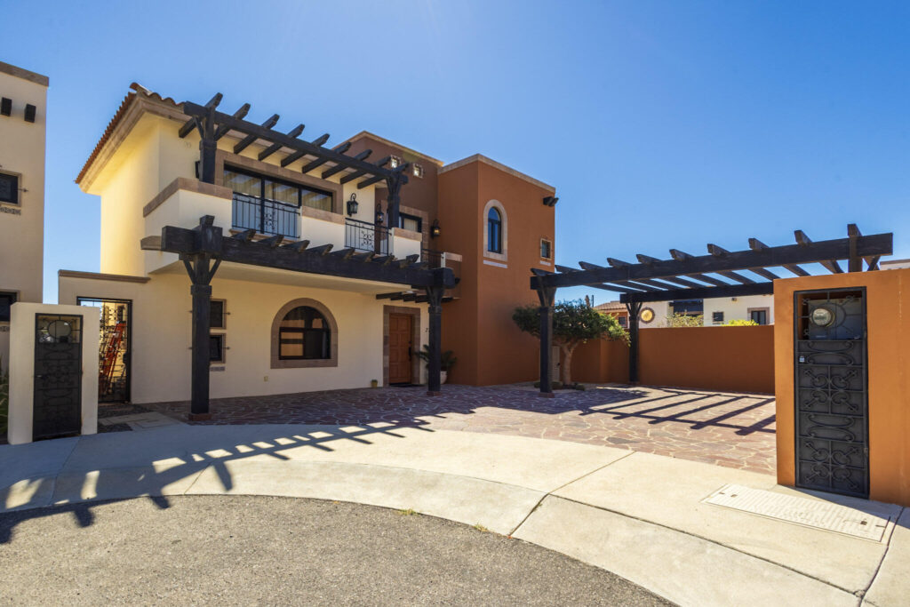 Los Cabos Rancho Paraiso Welcome to Casa Teva, a beautifully renovated single-level retreat tucked inside the gated community of Rancho Paraíso in Cabo San Lucas. This 3-bedroom, 2.5-bath residence blends effortless coastal style with thoughtful modern upgrades, creating a turnkey home that is both elegant and highly functional.Recently reimagined in a refined coastal-chic aesthetic, the home features bright, airy interiors, natural textures, and a relaxed sophistication that reflects the spirit of Baja living. Beyond its visual transformation, Casa Teva has undergone extensive systems upgrades, offering peace of mind and comfort for full-time living or effortless vacation use.Positioned to capture some of the area's most captivating vistas, the home enjoys beautiful – 73 Via del cobre, Pacific, BS