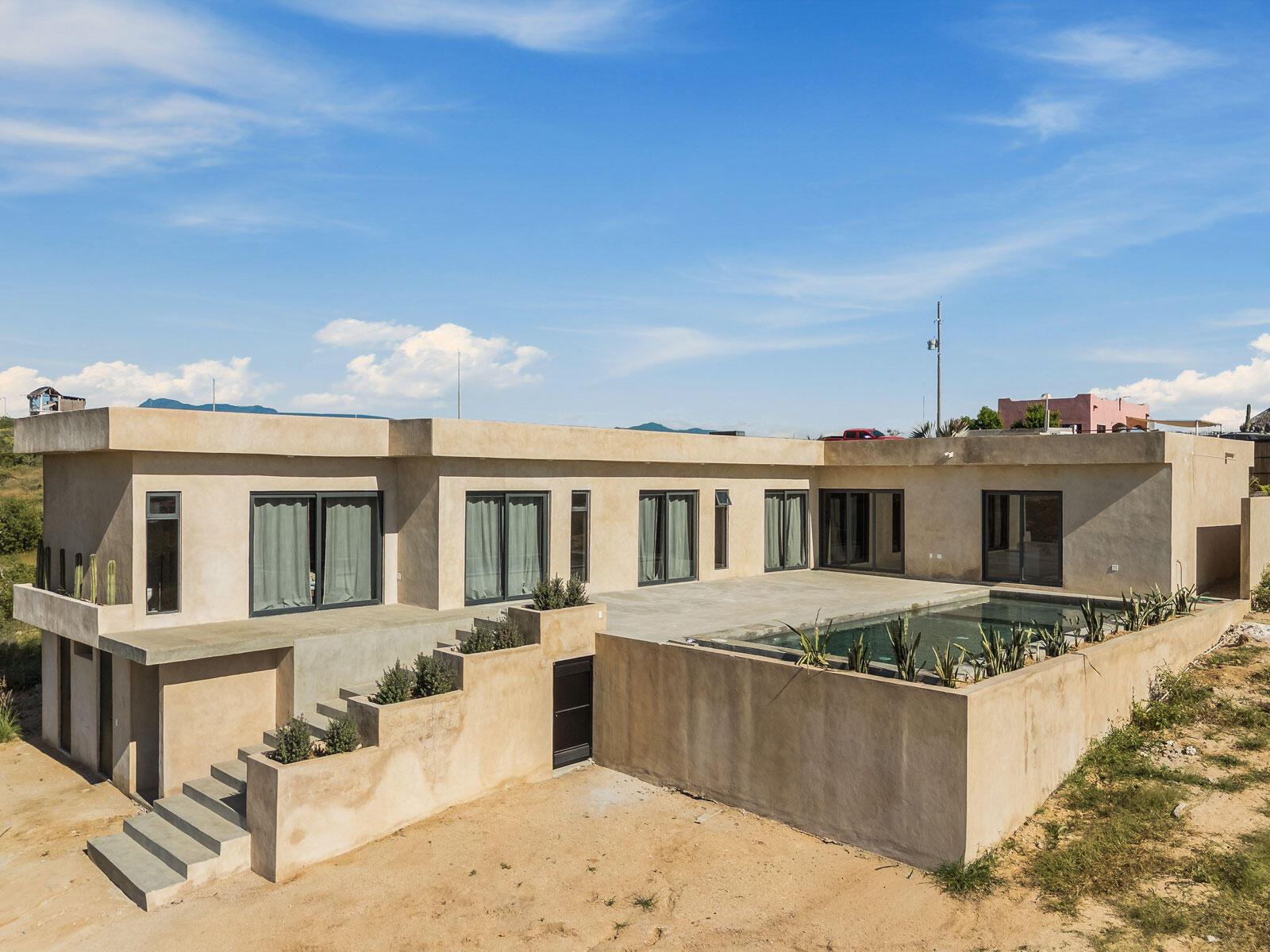 Casa Cielo, Pacific, Pacific, BS
