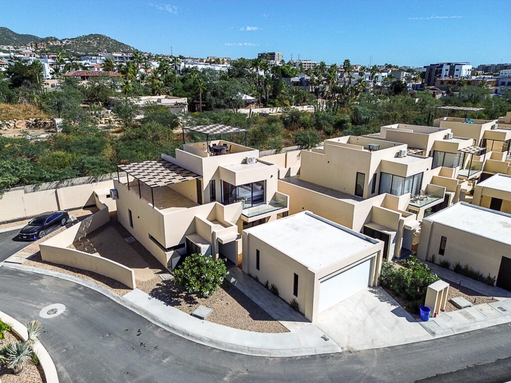 Los Cabos Blue Moon Located in the prestigious gated community of Pedregal, Villa De La Luz offers timeless Mexican Hacienda architecture combined with spacious living and exceptional comfort.This beautifully designed residence features expansive indoor and outdoor areas, ideal for both full-time living and entertaining. Bright interiors flow seamlessly to generous terraces, creating the perfect setting to enjoy Cabo's lifestyle.The home offers 6 en-suite bedrooms, a fully equipped kitchen, and thoughtfully designed living spaces. Outdoor amenities include a private swimming pool, jacuzzi, and BBQ area, providing an ideal environment for relaxation and gatherings.Include a two-car garage, ample storage, and access to Pedregal's exclusive amenities, including 24/7 security, beach and green areas. – Vistana Estates, Cabo Corridor, Cabo Corridor, BS