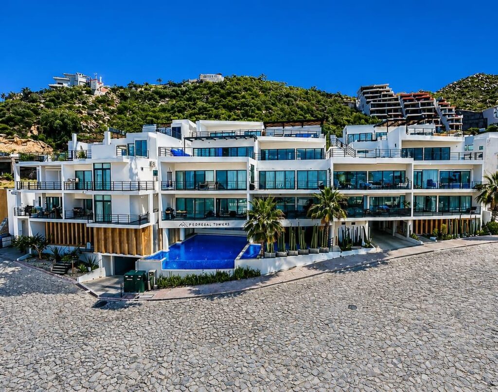 Los Cabos Pedregal Towers Pedregal Towers A03 is a rare 3BR/3BA condo in Cabo San Lucas exclusive Pedregal community, walkable to downtown and the marina. Floor-to-ceiling sliding doors connect the living area to a private terrace with city/mountain – Camino de le piedrera, Cabo San Lucas, BS