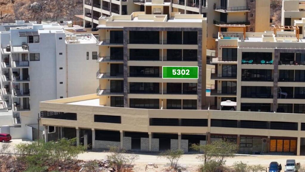 Los Cabos Vista Mare Condo for sale at Vista Mare, Cabo San Lucas, located on the third level within a private residential community in the Sunset area, one of Cabo's fastest-growing zones. Enjoy a peaceful setting just minutes from downtown, the Marina, restaurants, cafés, shops, supermarkets, and entertainment. This unit offers 111.15 m² total, including 97.65 m² of air-conditioned interior space and a 13.5 m² private terrace. It features 2 bedrooms, 2 full bathrooms, living and dining areas, an equipped kitchen, A/C, and 1 underground parking space. Vista Mare offers a gym, 2 pools, jacuzzi, and firepit social area. Ready for delivery. Price: – Don Alberto, Cabo San Lucas, BS