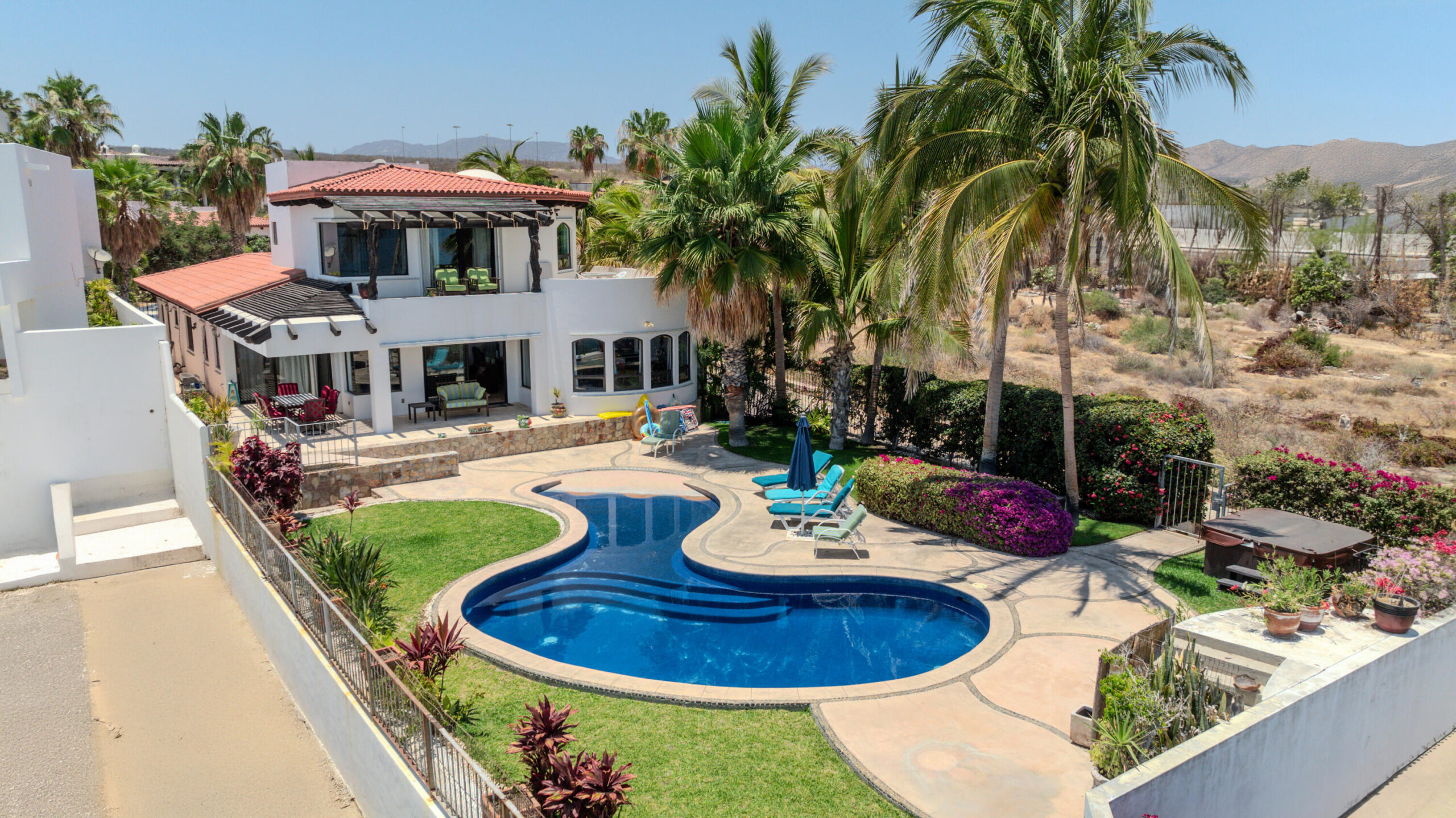 Los Cabos Santa Carmela Luxury turnkey estate located in the prestigious gated community of Santa Carmela. Beautiful protected ocean for sale