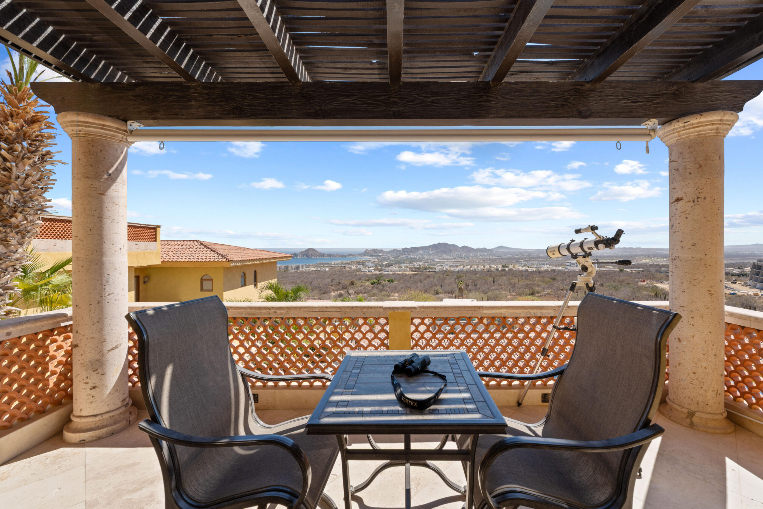 Los Cabos Rancho Par-El Cielito This stunning 3-bedroom two-level villa is located in El Cielito, a boutique enclave within the gated community of Rancho Paraiso Estates, offering the perfect blend of privacy, elegance, and Cabo's relaxed lifestyle. With ocean and city for sale